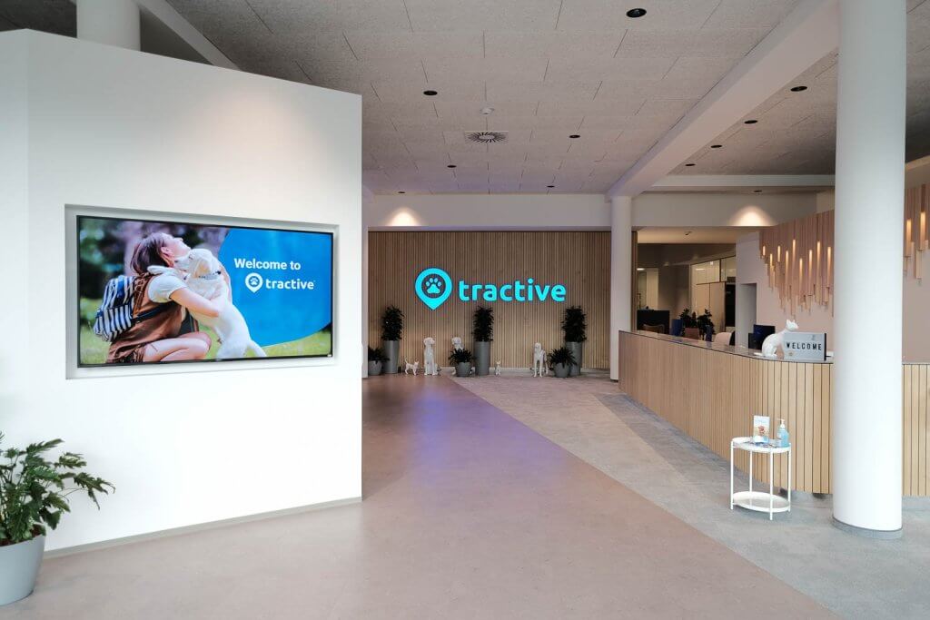 The reception of Tractive's new campus office.